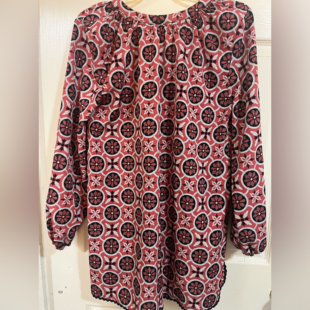 Simply Southern Tunic (small) - Picture 2 of 3